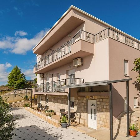 סומפטר 2 Bedroom Awesome Apartment In Mali Rat מראה חיצוני תמונה
